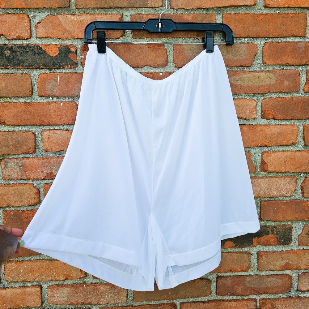 New VTG Smart Fit Panty Knicker White Slip Shorts |Size 11 (L) | Made in USA